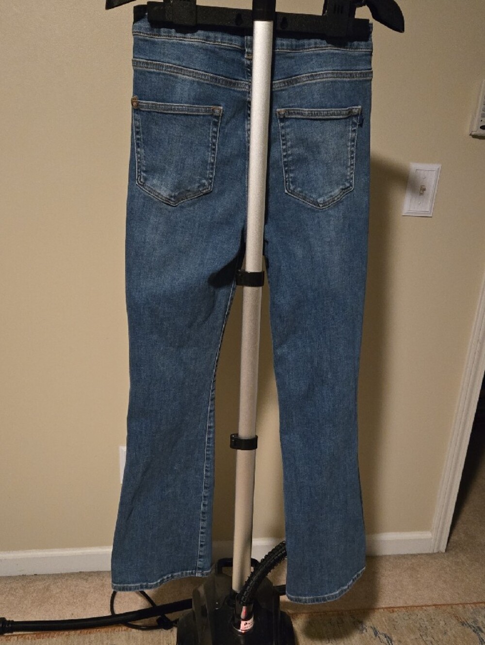 Pilcro Women's Medium Blue Wide Leg Jeans - Picture 5 of 5